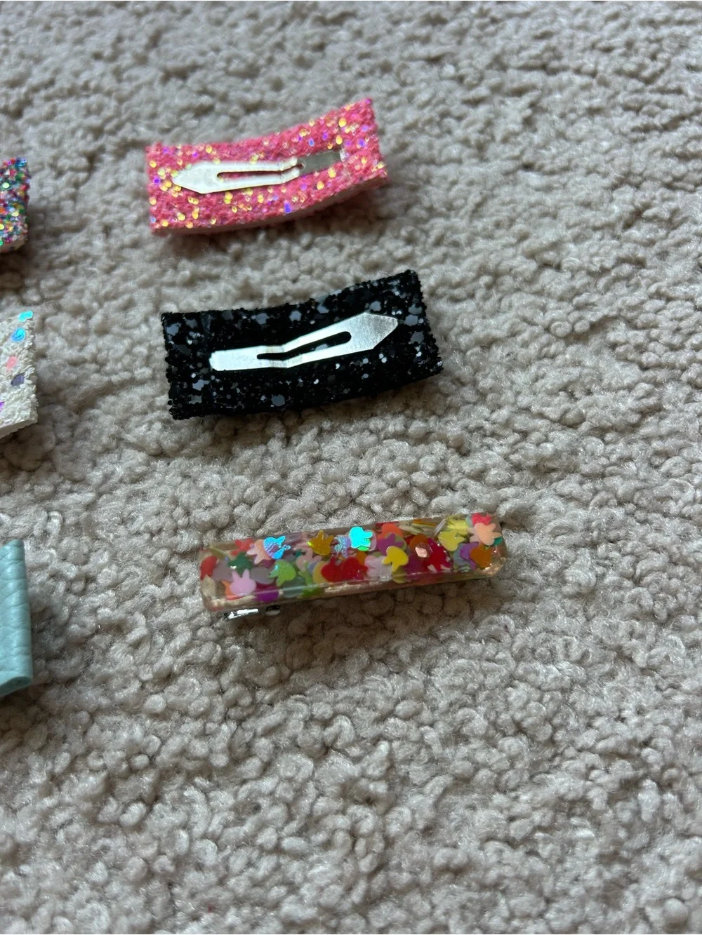 Cute Kids Clip Set Five Clips from Etsy RYAN + WREN Pouch from Simply Southern
